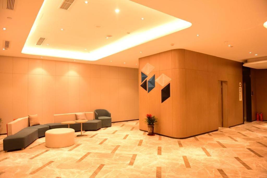 Holiday Inn Express Lhasa Potala Square By Ihg Extérieur photo