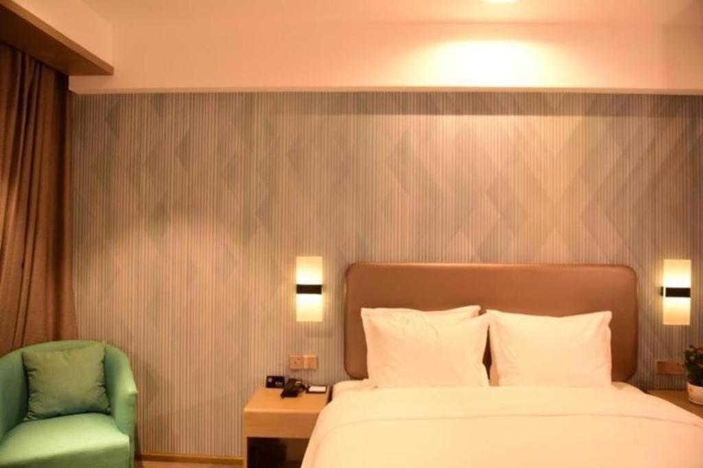 Holiday Inn Express Lhasa Potala Square By Ihg Extérieur photo