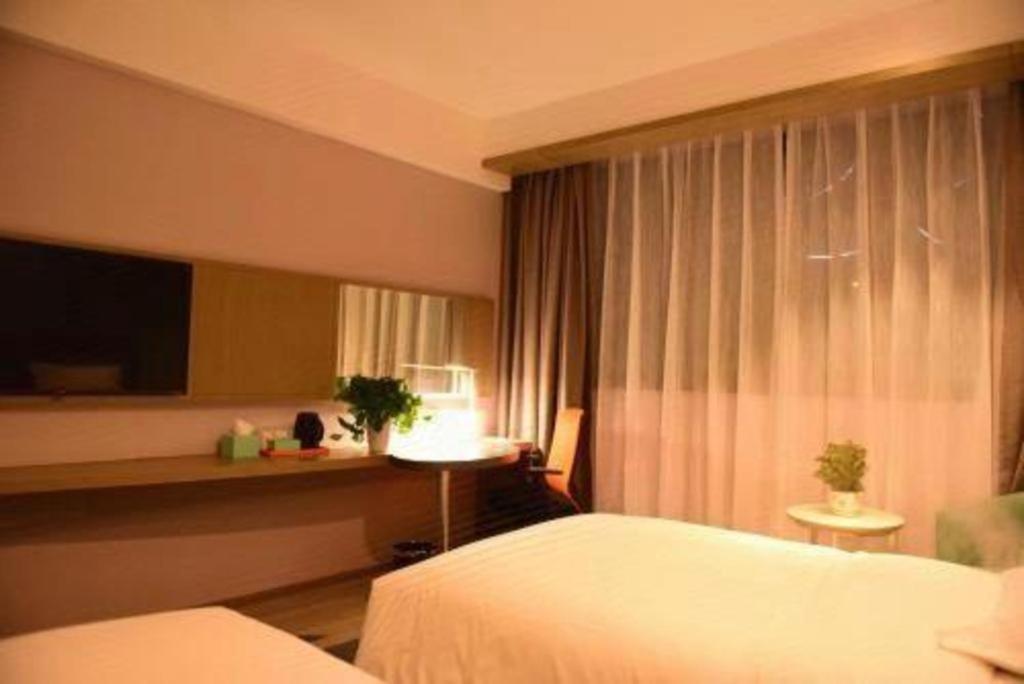 Holiday Inn Express Lhasa Potala Square By Ihg Extérieur photo