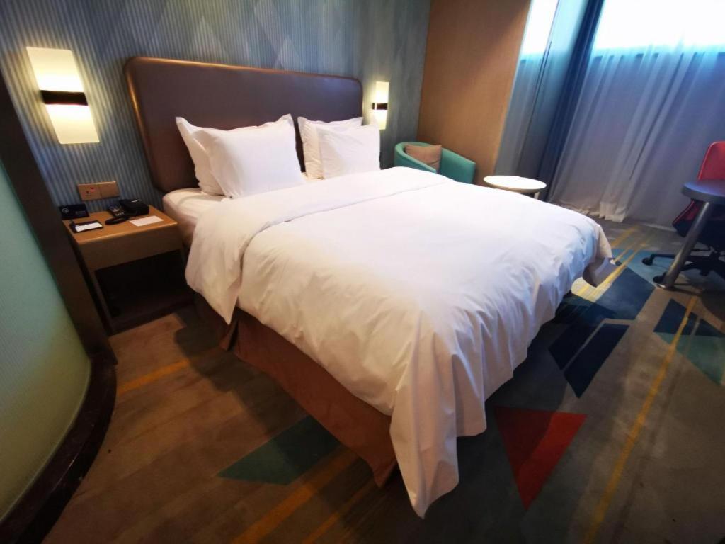 Holiday Inn Express Lhasa Potala Square By Ihg Extérieur photo