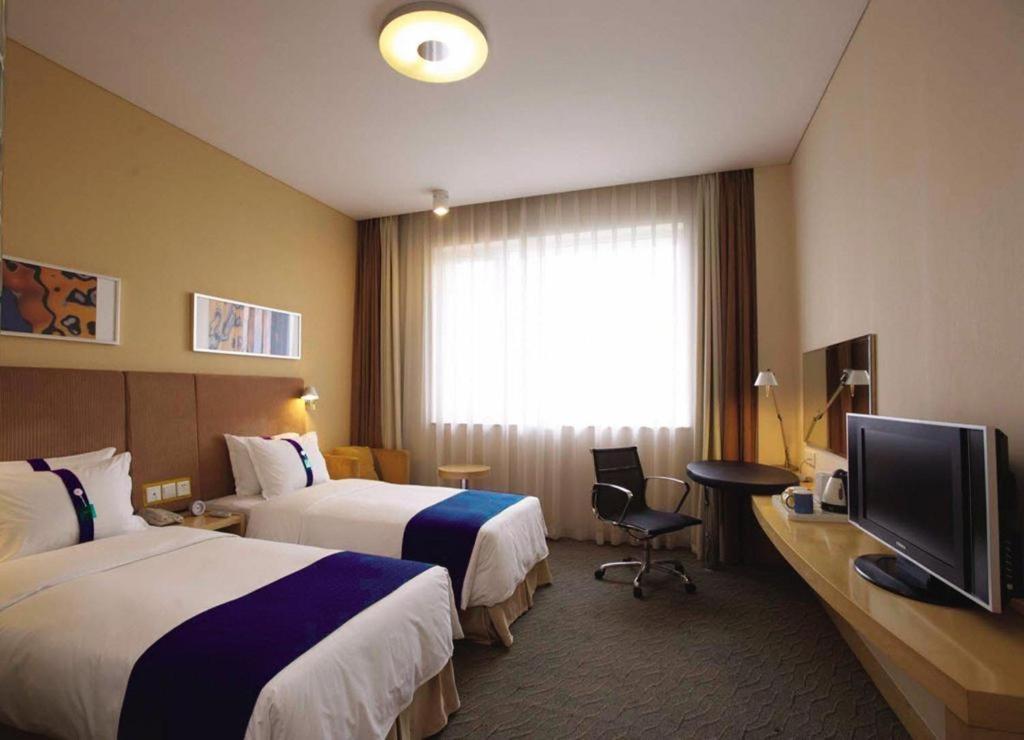 Holiday Inn Express Lhasa Potala Square By Ihg Extérieur photo